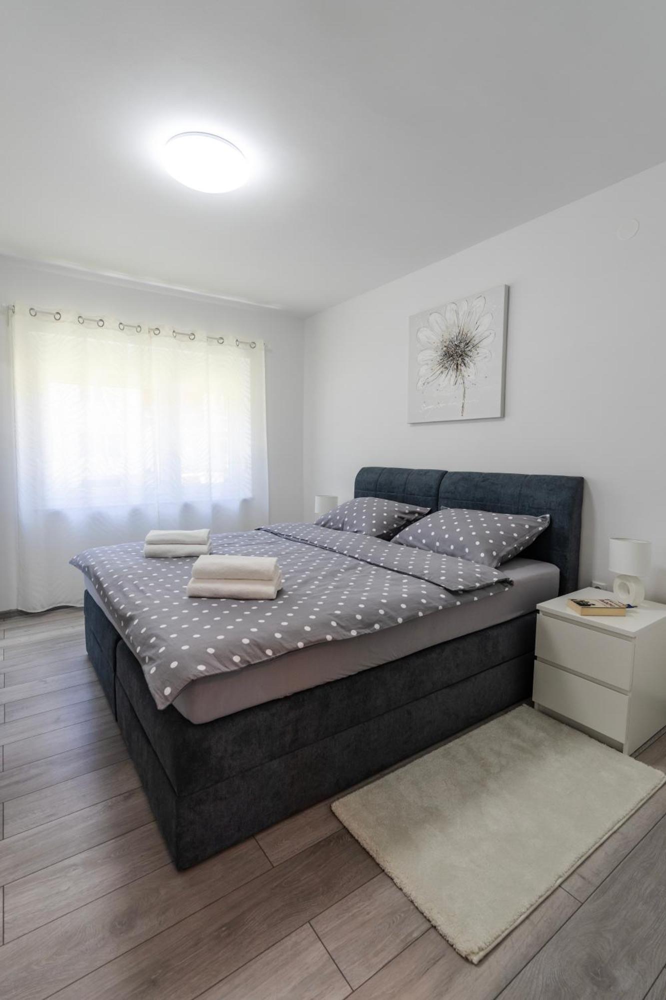 Lusi Daire Otočac Dış mekan fotoğraf